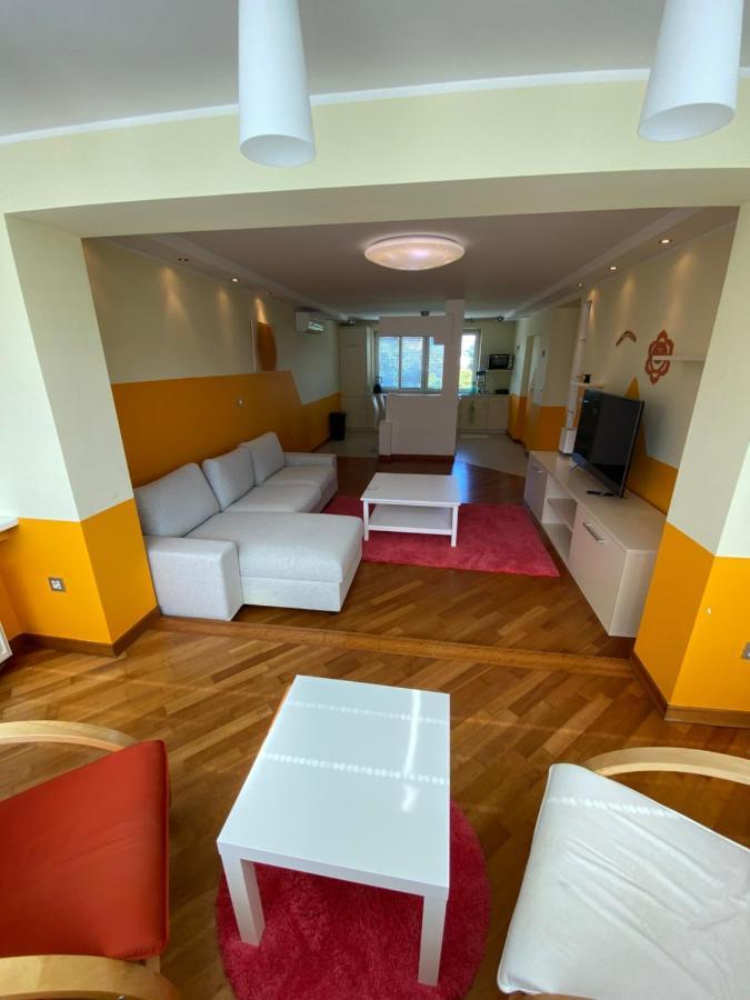 Ferienwohnung Apartma Berk Laibach Exterior foto